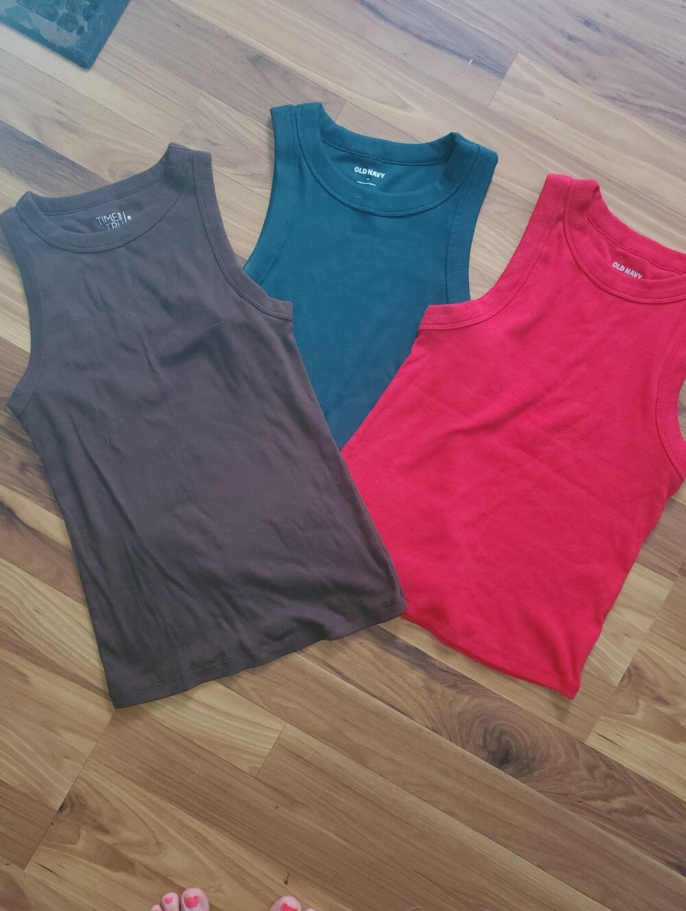 Set Of 3 Tank Tops